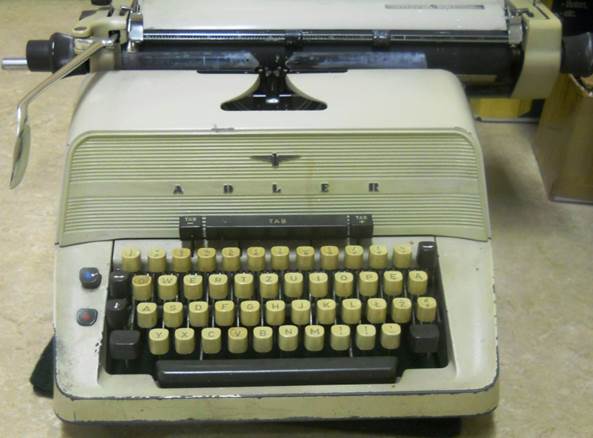 Maszyna do pisania należąca do Odojewskiego w czasach pracy w redakcji Radia Wolna Europa.